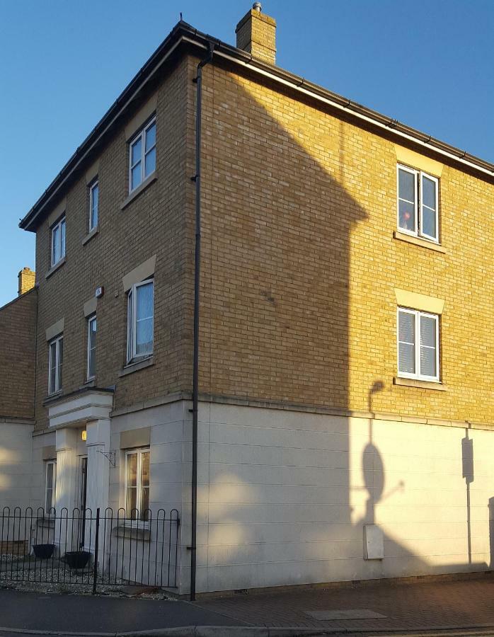 Haus Serviced Living Braintree Exteriör bild