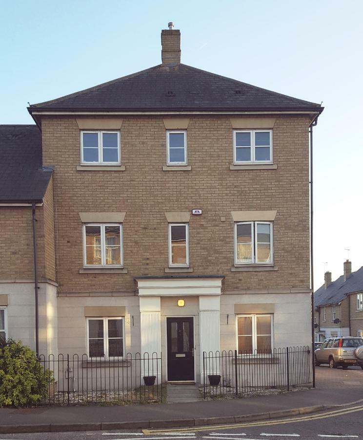 Haus Serviced Living Braintree Exteriör bild
