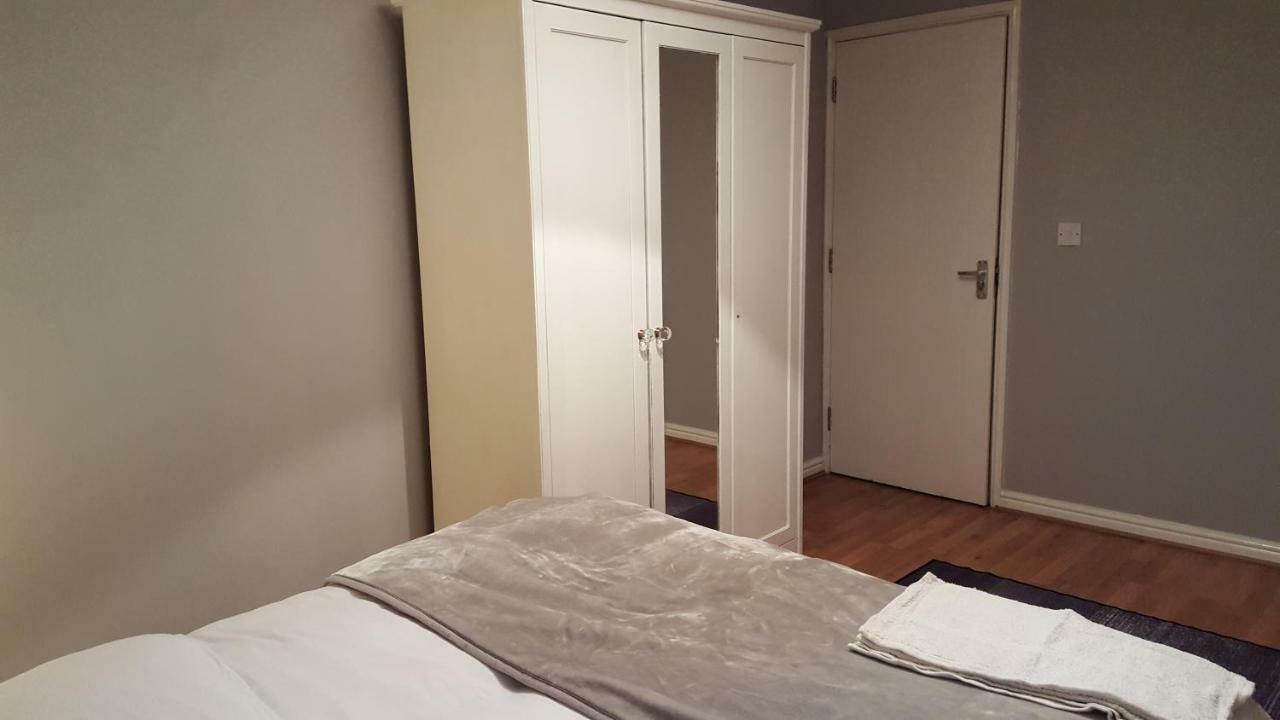 Haus Serviced Living Braintree Exteriör bild